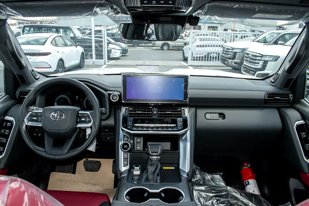 TOYOTA Land Cruiser VXR 2025 - photo 9 - Import Émirats | International Cars