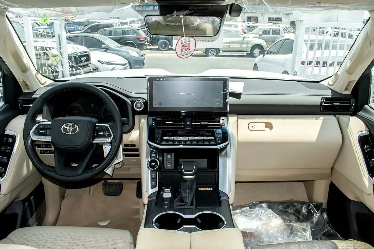 TOYOTA Land Cruiser VXR 2026 - photo 10 - Import Émirats | International Cars