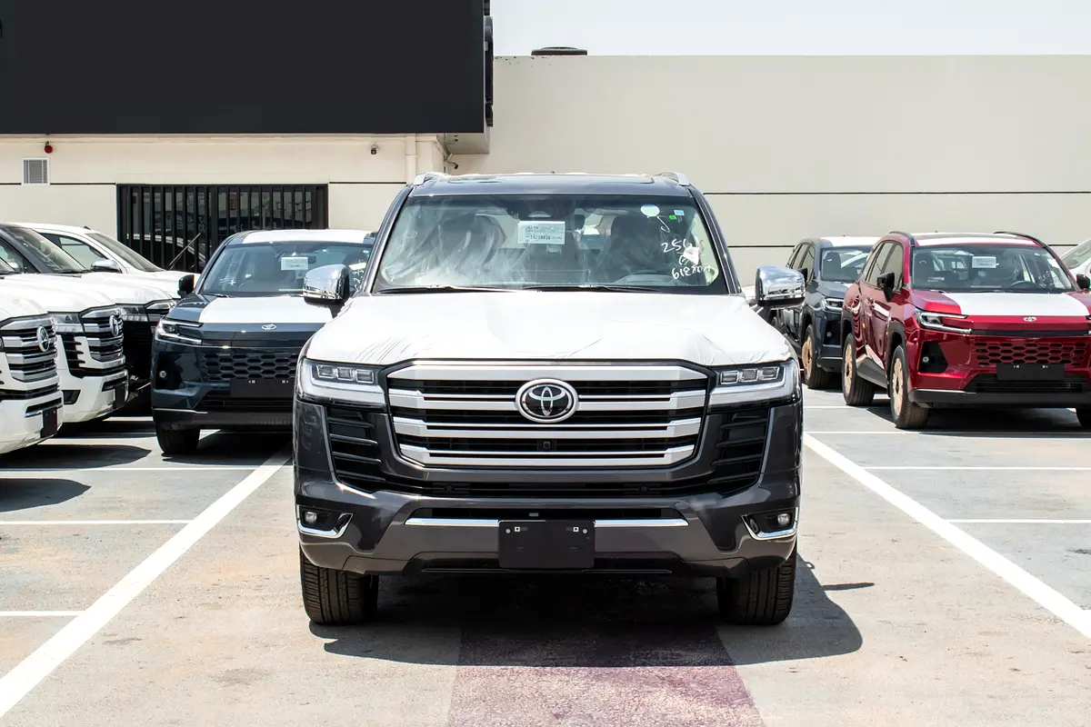 TOYOTA Land Cruiser VXR 2026 - photo 2 - Import Émirats | International Cars