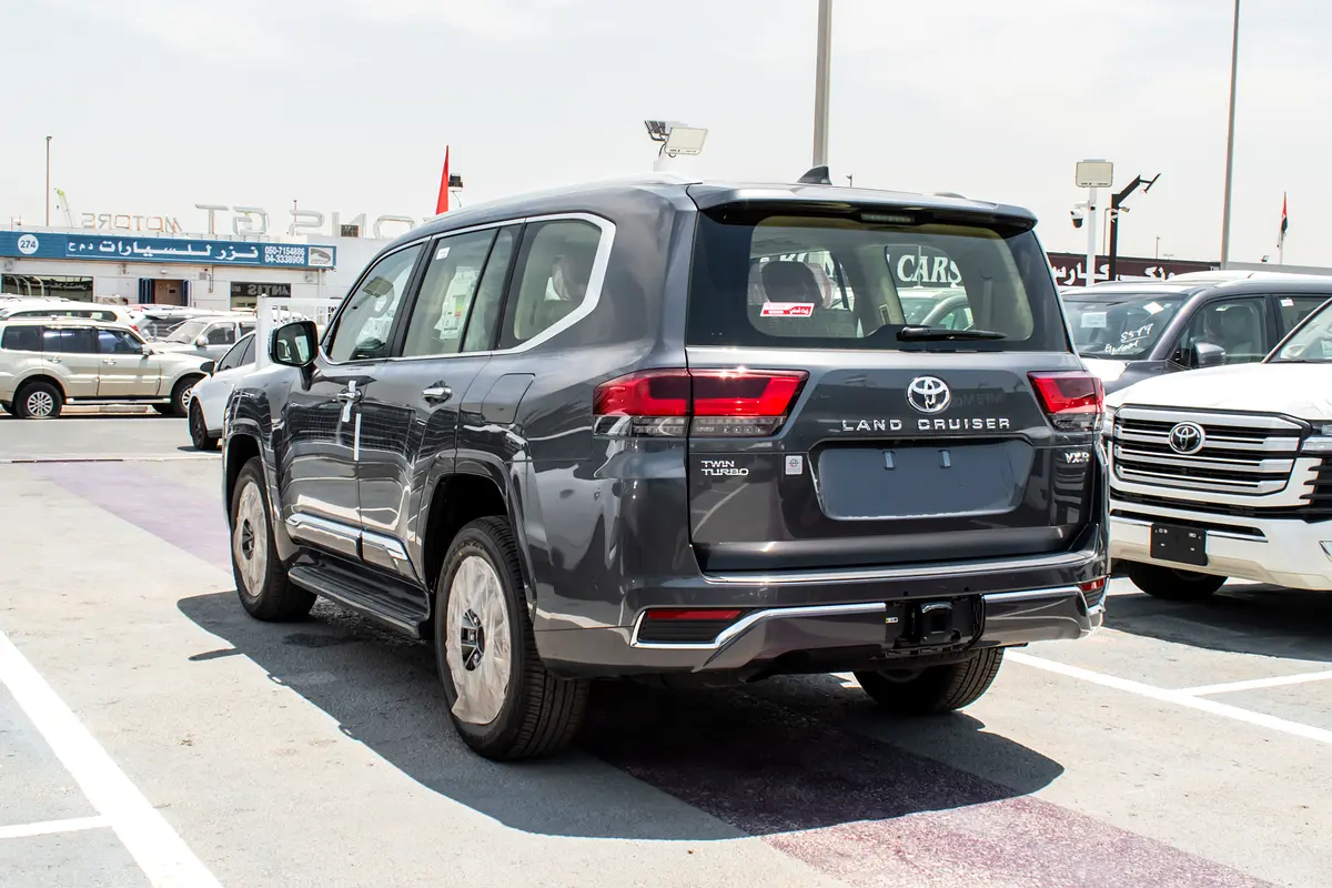 TOYOTA Land Cruiser VXR 2026 - photo 6 - Import Émirats | International Cars