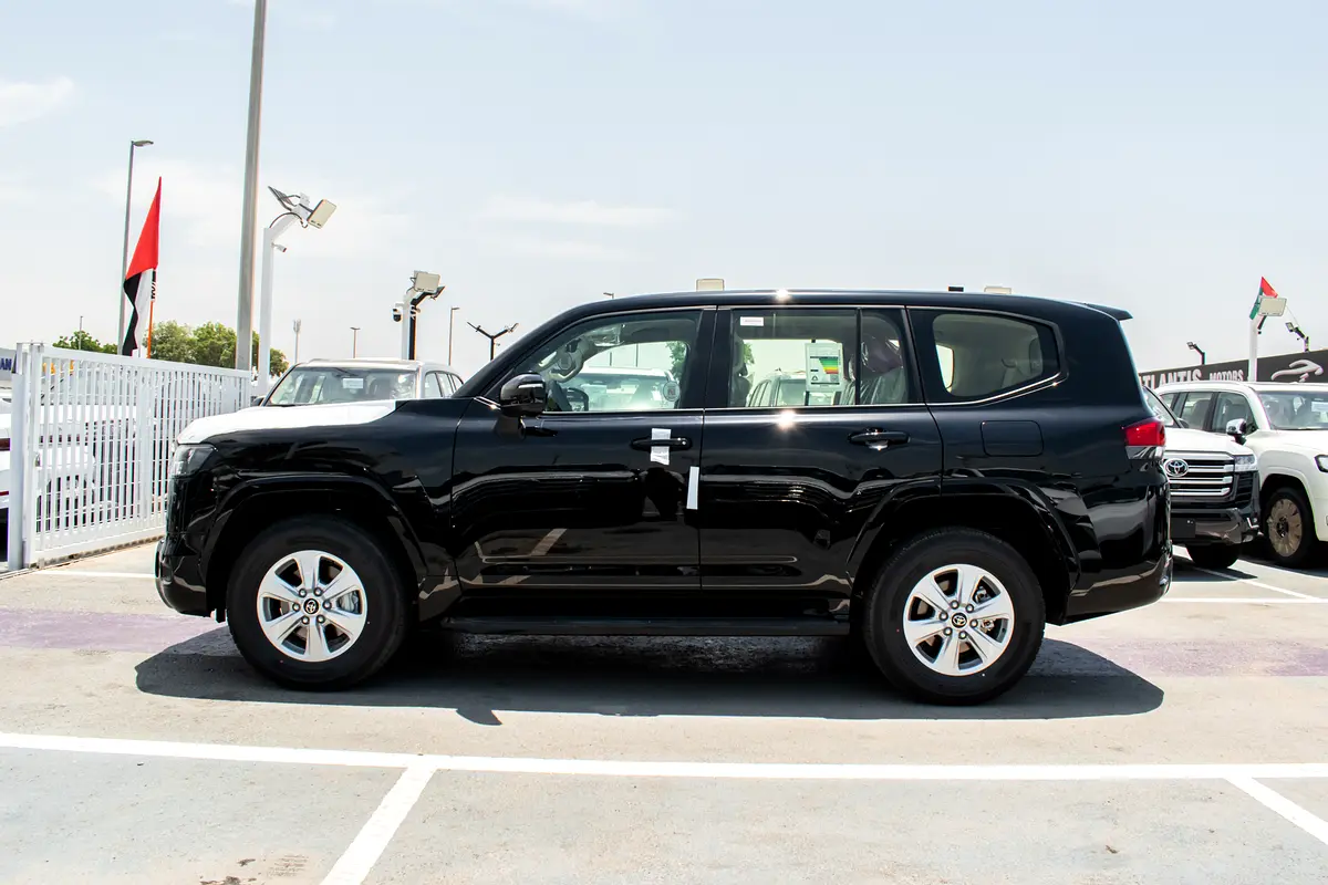 TOYOTA Land Cruiser GXR 2026 - photo 7 - Import Émirats | International Cars