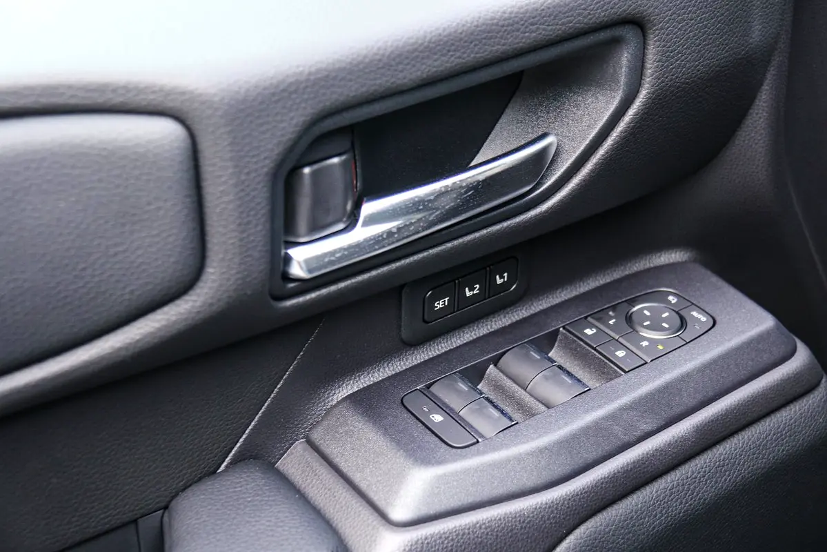 TOYOTA Prado Other 2024 - photo 7 - Import Émirats | International Cars