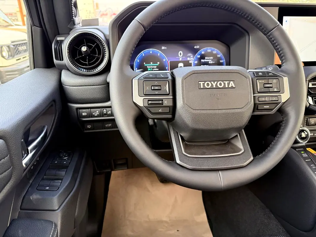TOYOTA Prado Other 2026 - photo 10 - Import Émirats | International Cars