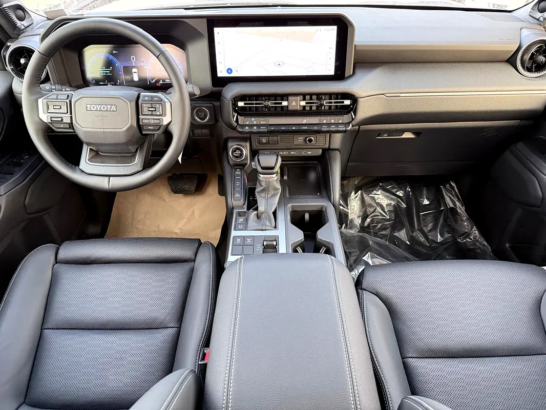 TOYOTA Prado Other 2026 - photo 9 - Import Émirats | International Cars