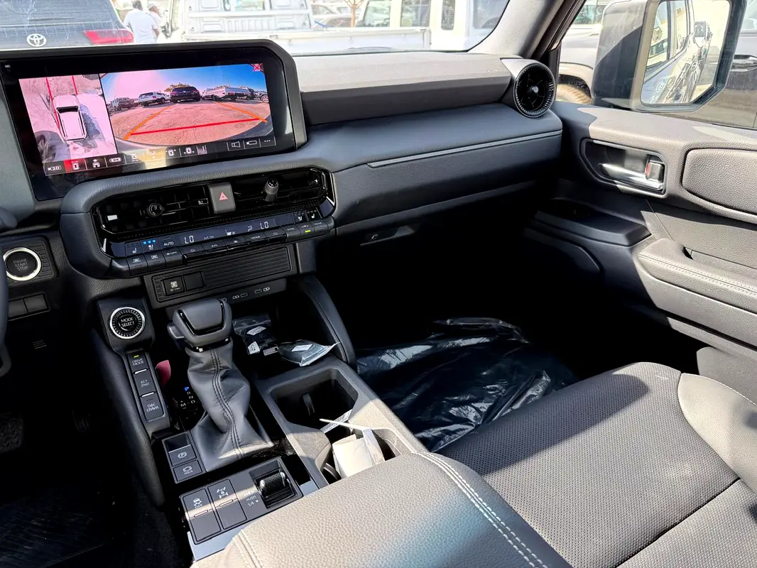 TOYOTA Prado Adventure 2025 - photo 8 - Import Émirats | International Cars