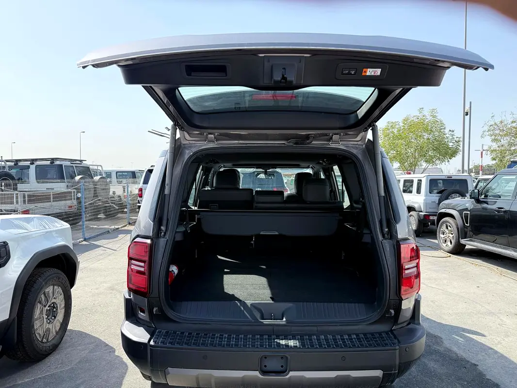 TOYOTA Prado Adventure 2025 - photo 9 - Import Émirats | International Cars