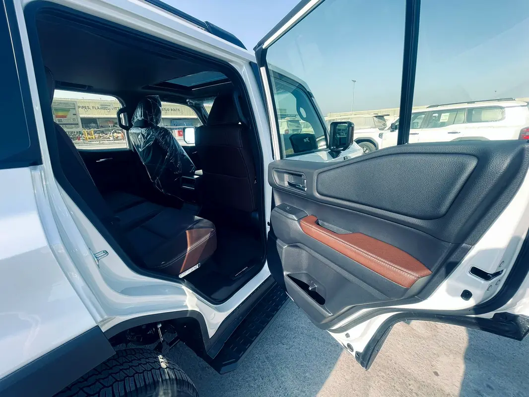 TOYOTA Prado Adventure 2026 - photo 10 - Import Émirats | International Cars