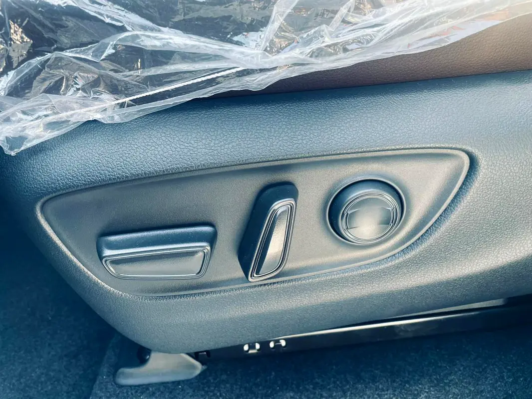 TOYOTA Prado Adventure 2026 - photo 12 - Import Émirats | International Cars