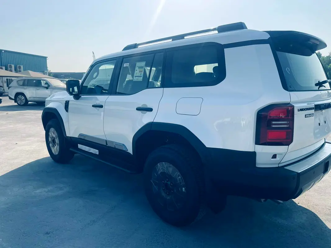 TOYOTA Prado Adventure 2026 - photo 2 - Import Émirats | International Cars