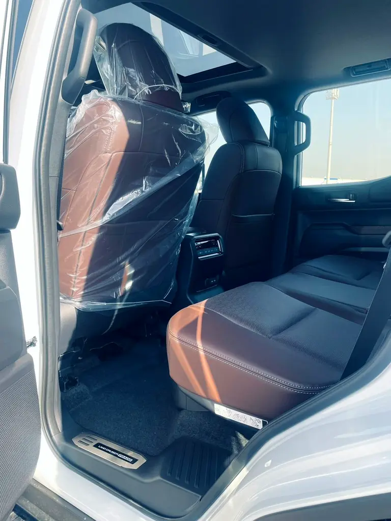 TOYOTA Prado Adventure 2026 - photo 8 - Import Émirats | International Cars