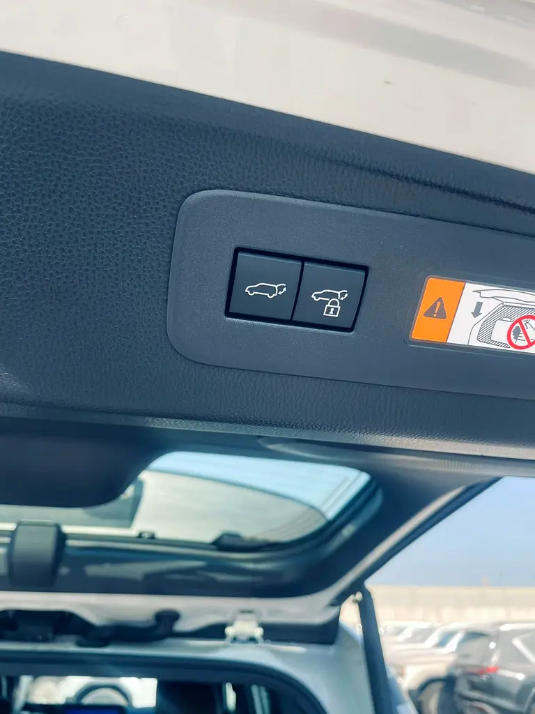 TOYOTA Prado Adventure 2026 - photo 9 - Import Émirats | International Cars