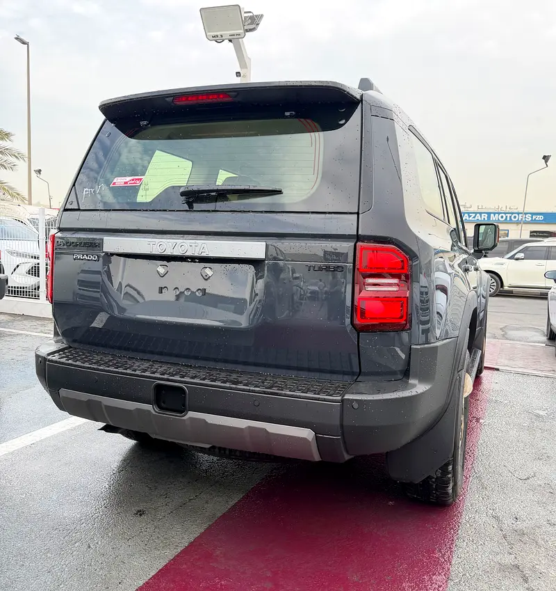 TOYOTA Prado Other 2026 - photo 4 - Import Émirats | International Cars