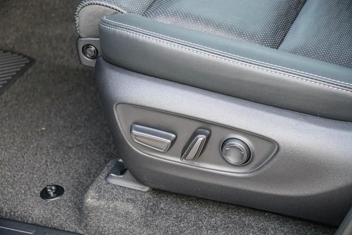 TOYOTA Prado Adventure 2026 - photo 9 - Import Émirats | International Cars