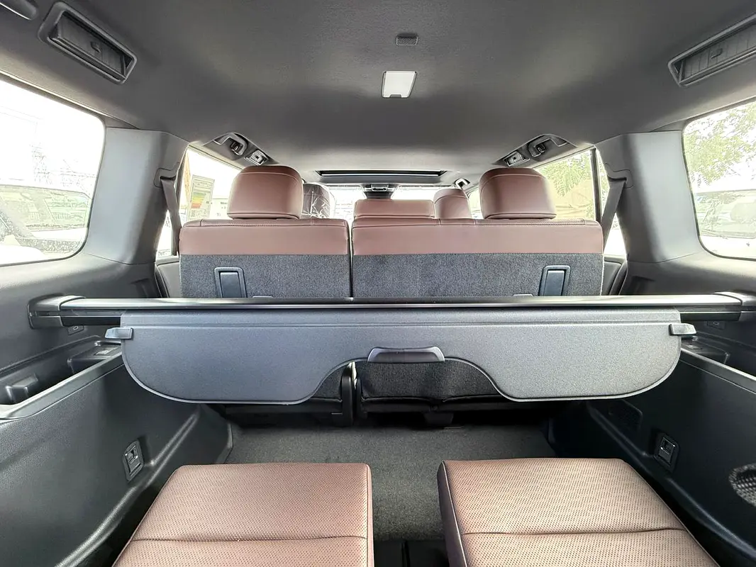 TOYOTA Prado Adventure 2025 - photo 10 - Import Émirats | International Cars