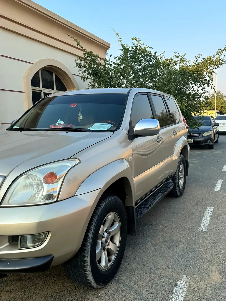 TOYOTA Prado GX 2008 - photo 12 - Import Émirats | International Cars