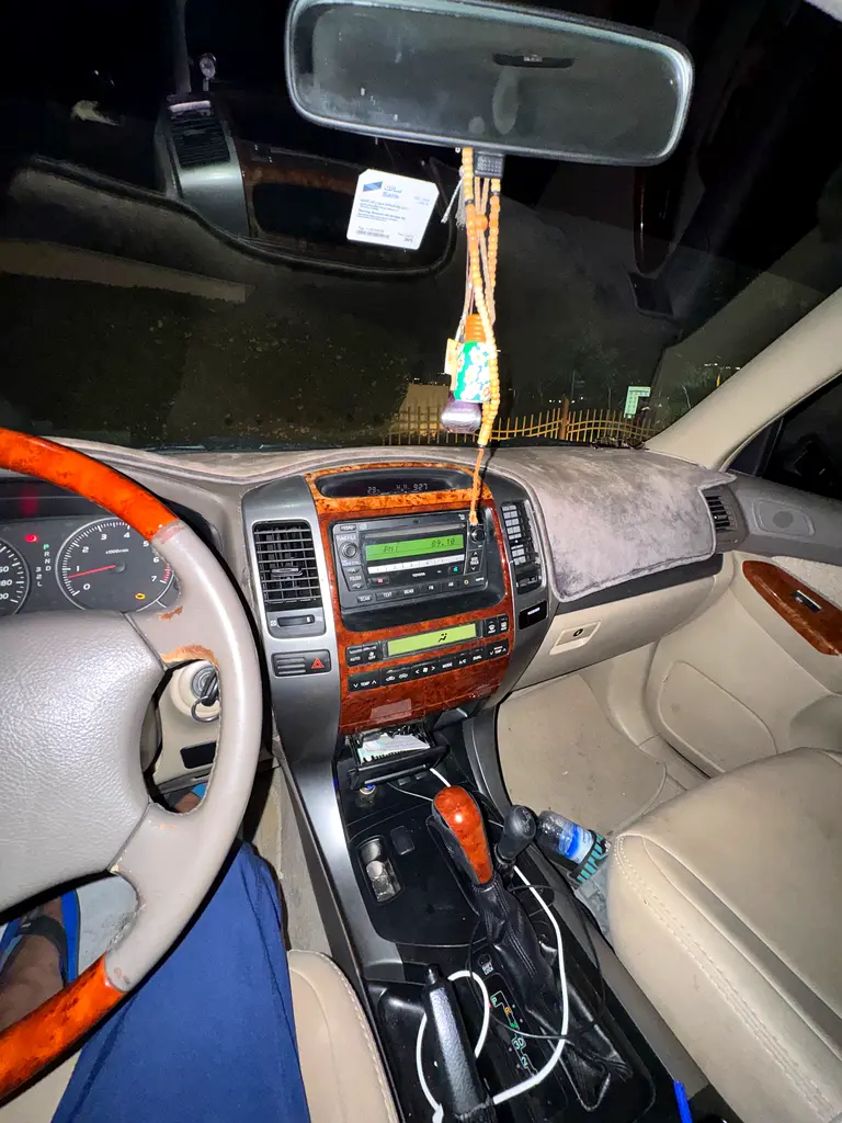 TOYOTA Prado GX 2008 - photo 7 - Import Émirats | International Cars