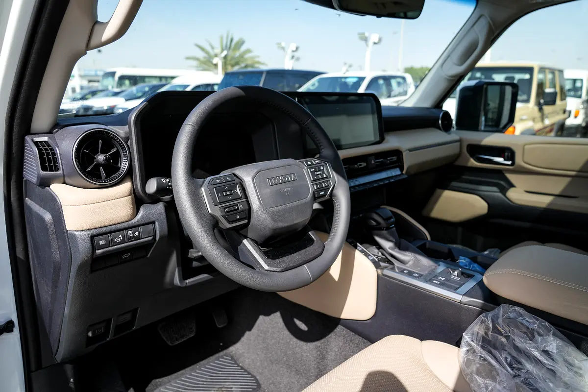 TOYOTA Prado VXR 2025 - photo 11 - Import Émirats | International Cars