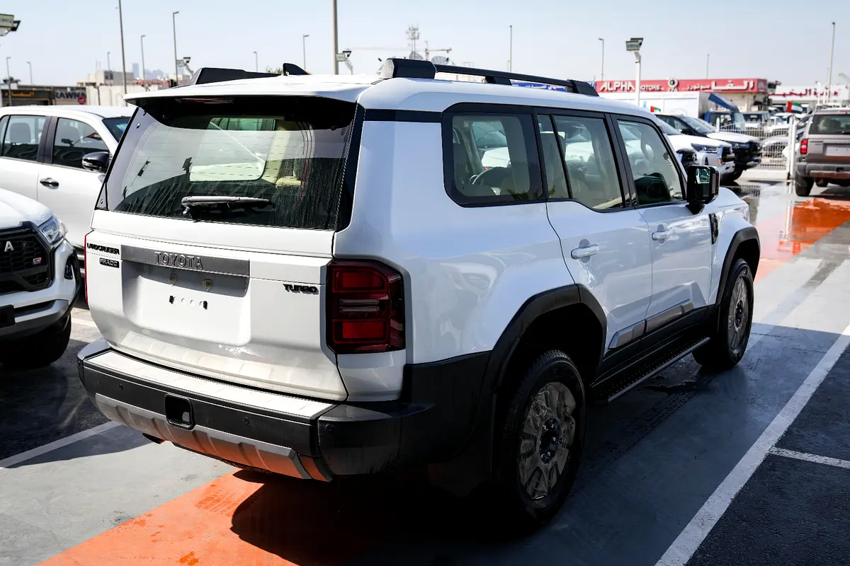TOYOTA Prado VXR 2025 - photo 4 - Import Émirats | International Cars