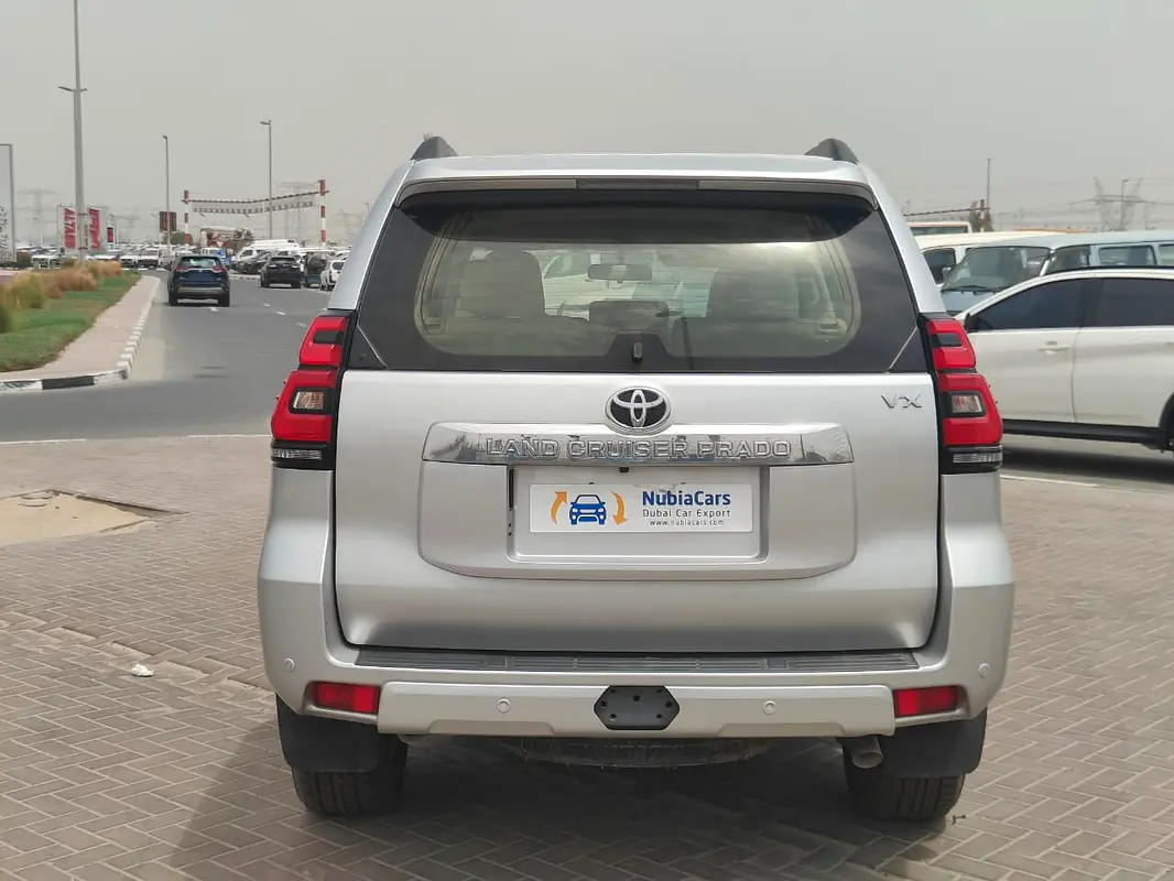 TOYOTA Prado VX 2023 - photo 8 - Import Émirats | International Cars