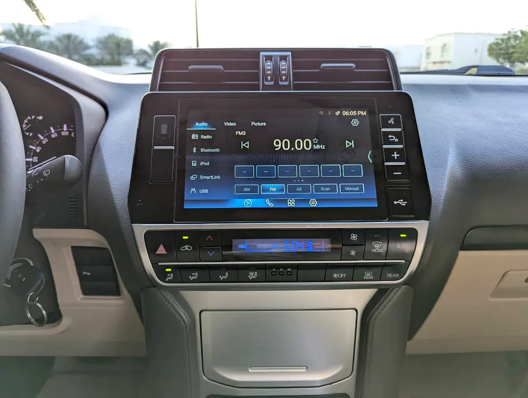 TOYOTA Prado TXL 2023 - photo 8 - Import Émirats | International Cars