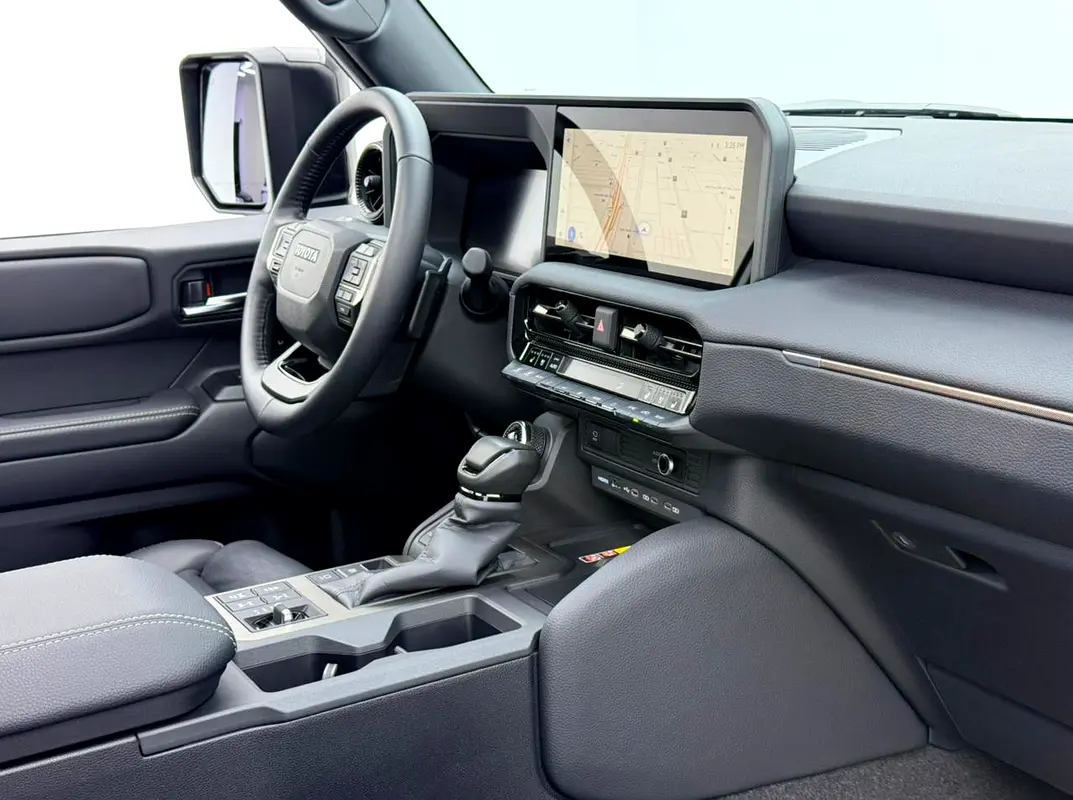 TOYOTA Prado Adventure 2025 - photo 7 - Import Émirats | International Cars