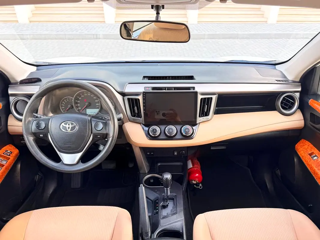 TOYOTA Rav 4 EX 2018 - photo 9 - Import Émirats | International Cars