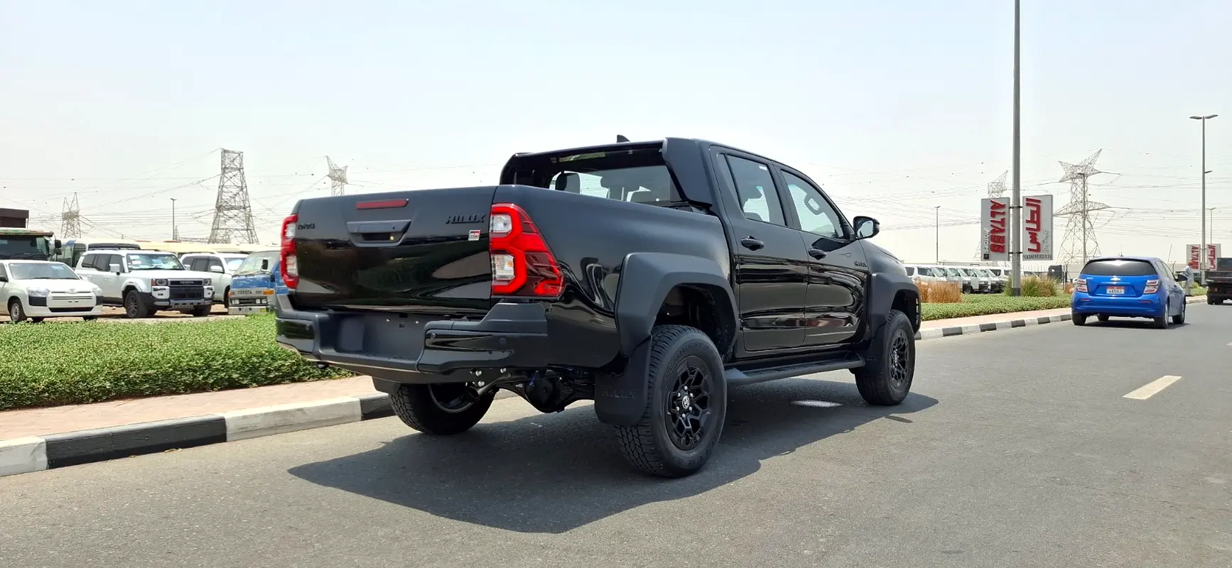TOYOTA Hilux GR Sport 2025 - photo 5 - Import Émirats | International Cars