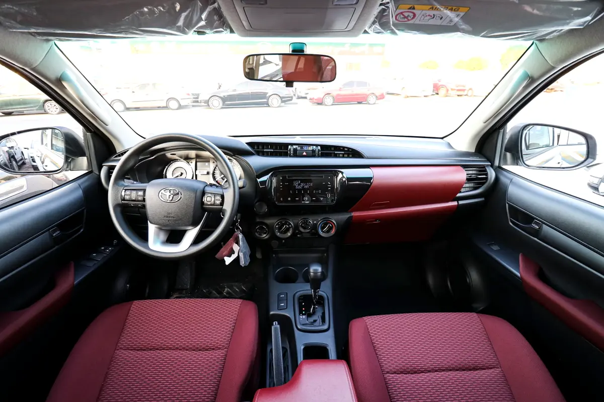 TOYOTA Hilux Other 2025 - photo 7 - Import Émirats | International Cars