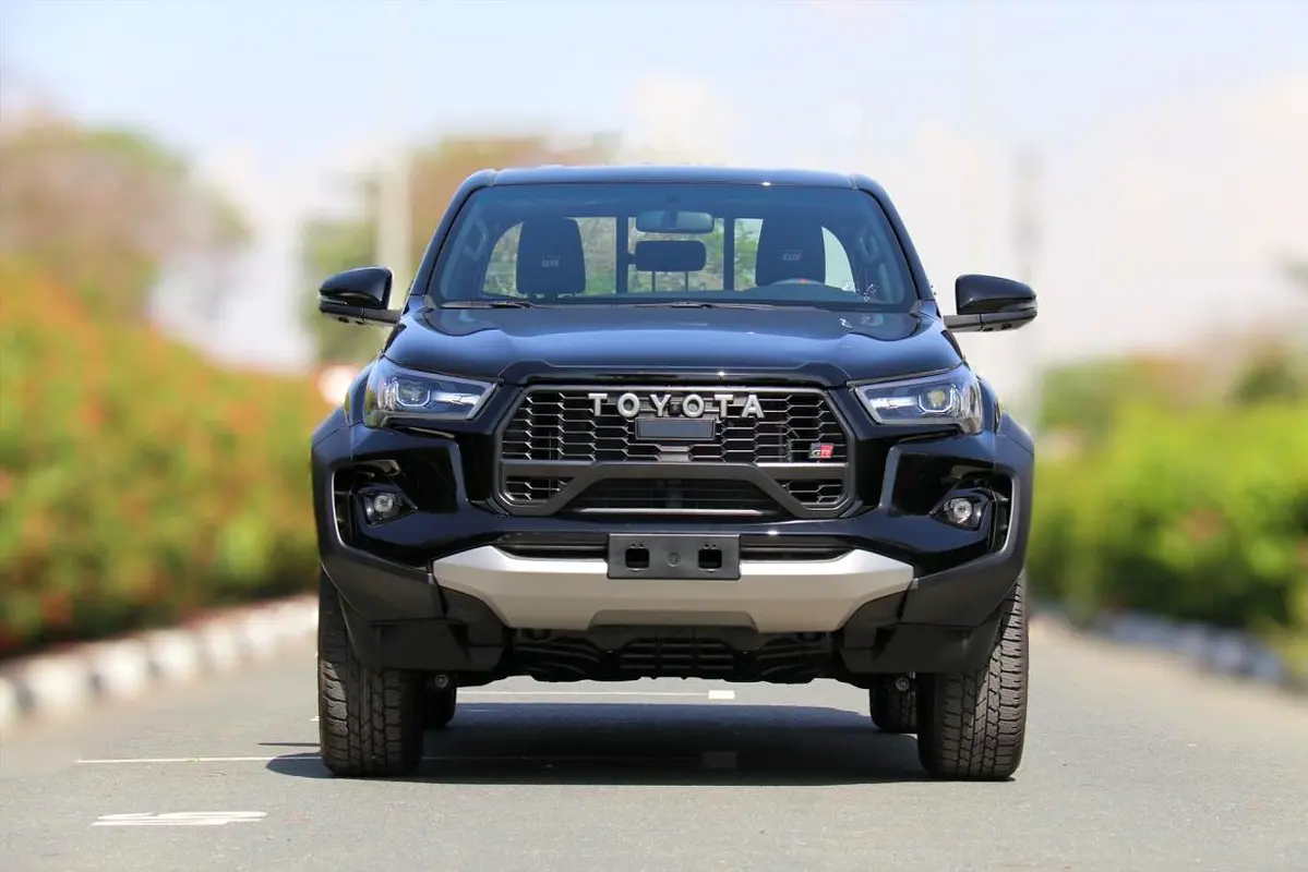 TOYOTA Hilux GR Sport 2026 - photo 2 - Import Émirats | International Cars