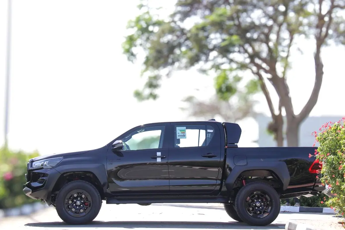 TOYOTA Hilux GR Sport 2026 - photo 3 - Import Émirats | International Cars