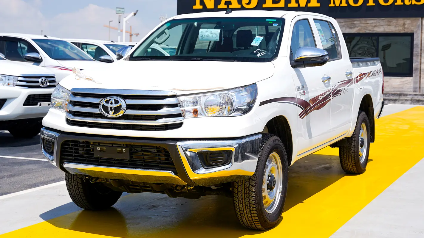 TOYOTA Hilux Double Cab GL 2026 - photo 2 - Import Émirats | International Cars