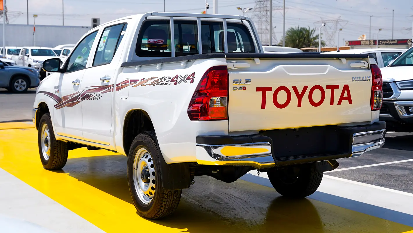 TOYOTA Hilux Double Cab GL 2026 - photo 6 - Import Émirats | International Cars