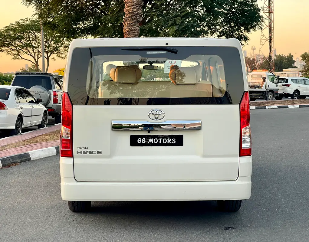 TOYOTA Hiace Other 2023 - photo 6 - Import Émirats | International Cars