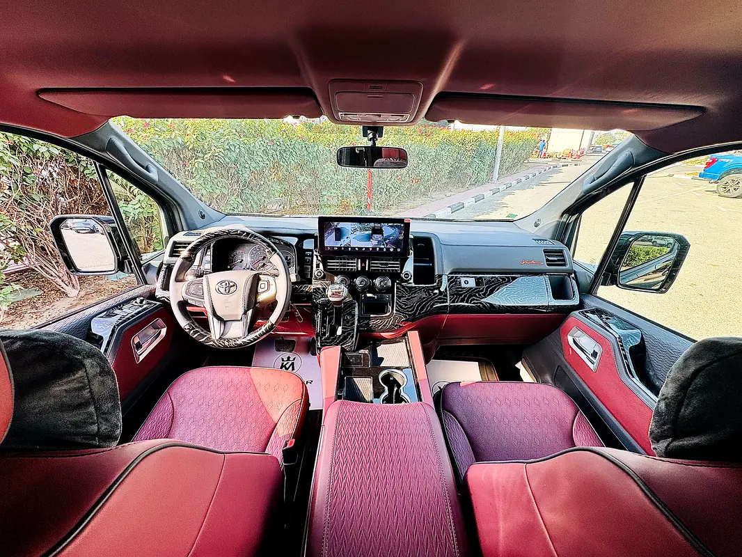 TOYOTA Hiace Other 2025 - photo 2 - Import Émirats | International Cars