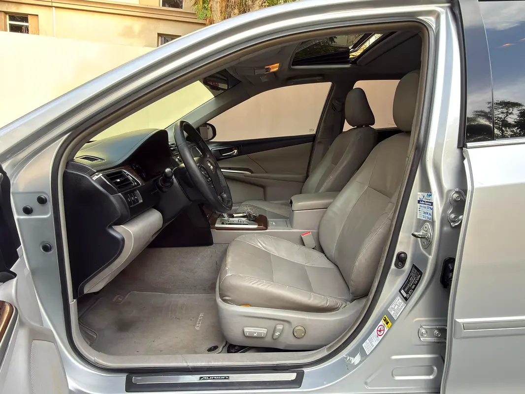 TOYOTA Aurion Grande 2012 - photo 8 - Import Émirats | International Cars