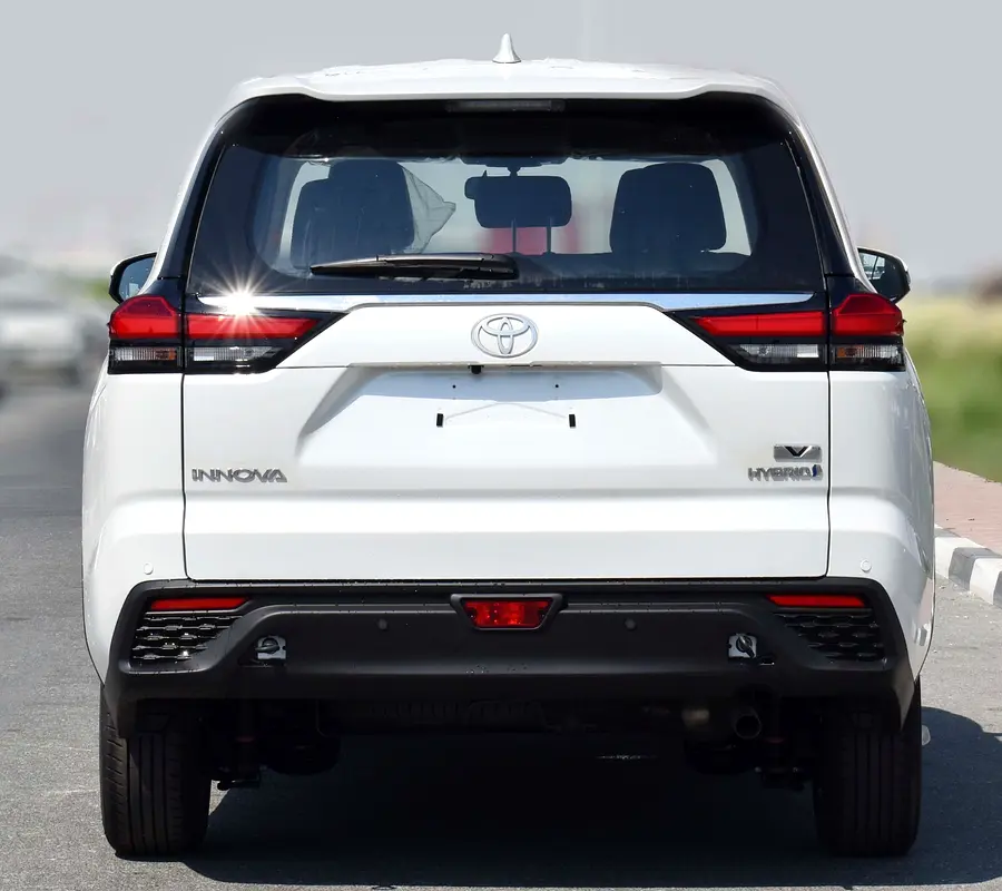 TOYOTA Innova Other 2025 - photo 6 - Import Émirats | International Cars