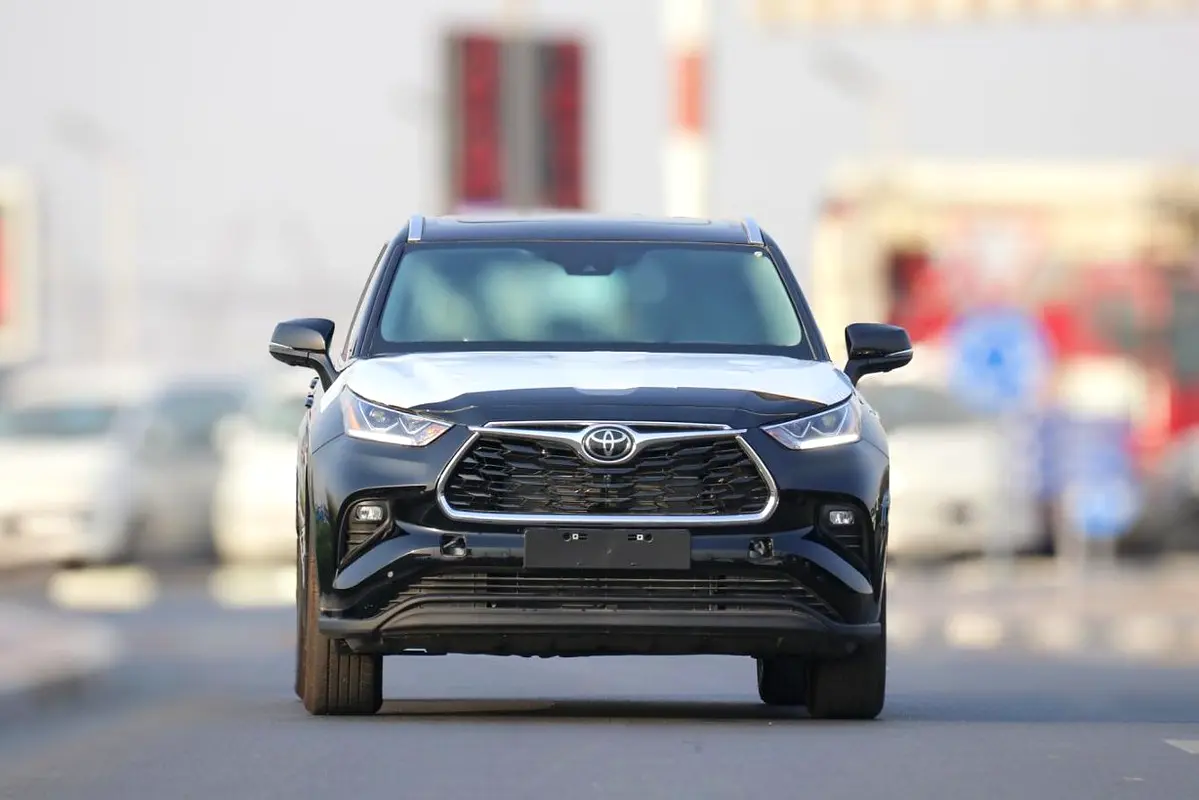 TOYOTA Highlander Limited 2025 - photo 2 - Import Émirats | International Cars