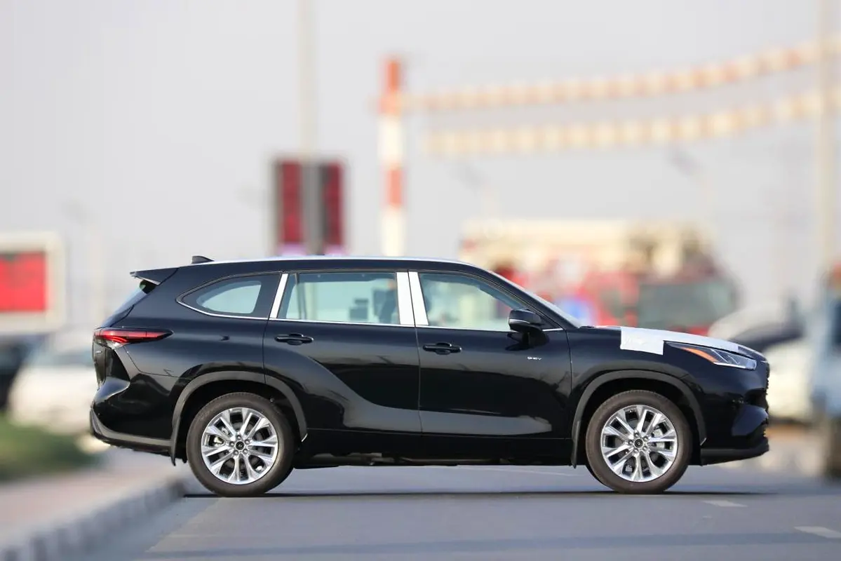 TOYOTA Highlander Limited 2025 - photo 3 - Import Émirats | International Cars