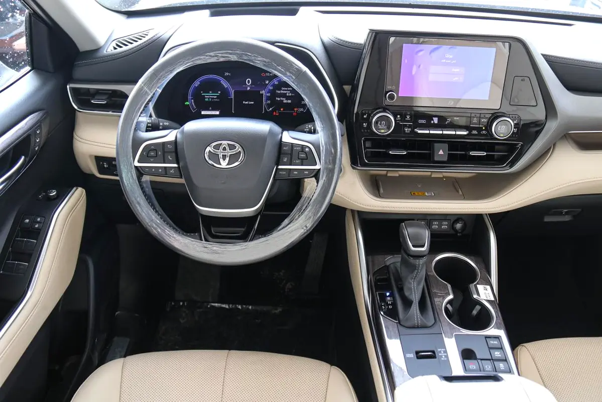 TOYOTA Highlander Limited 2025 - photo 9 - Import Émirats | International Cars