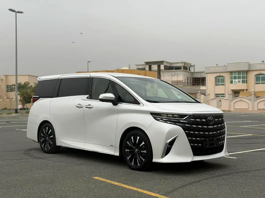 TOYOTA Alphard EXECUTIVE LOUNGE 2024