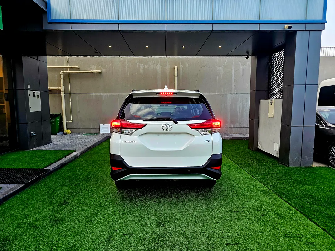 TOYOTA Rush EX 2023 - photo 4 - Import Émirats | International Cars