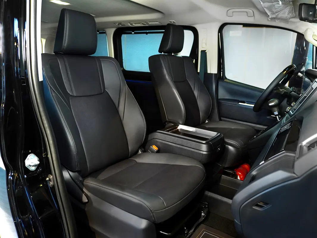 TOYOTA Granvia Premium 2026 - photo 7 - Import Émirats | International Cars