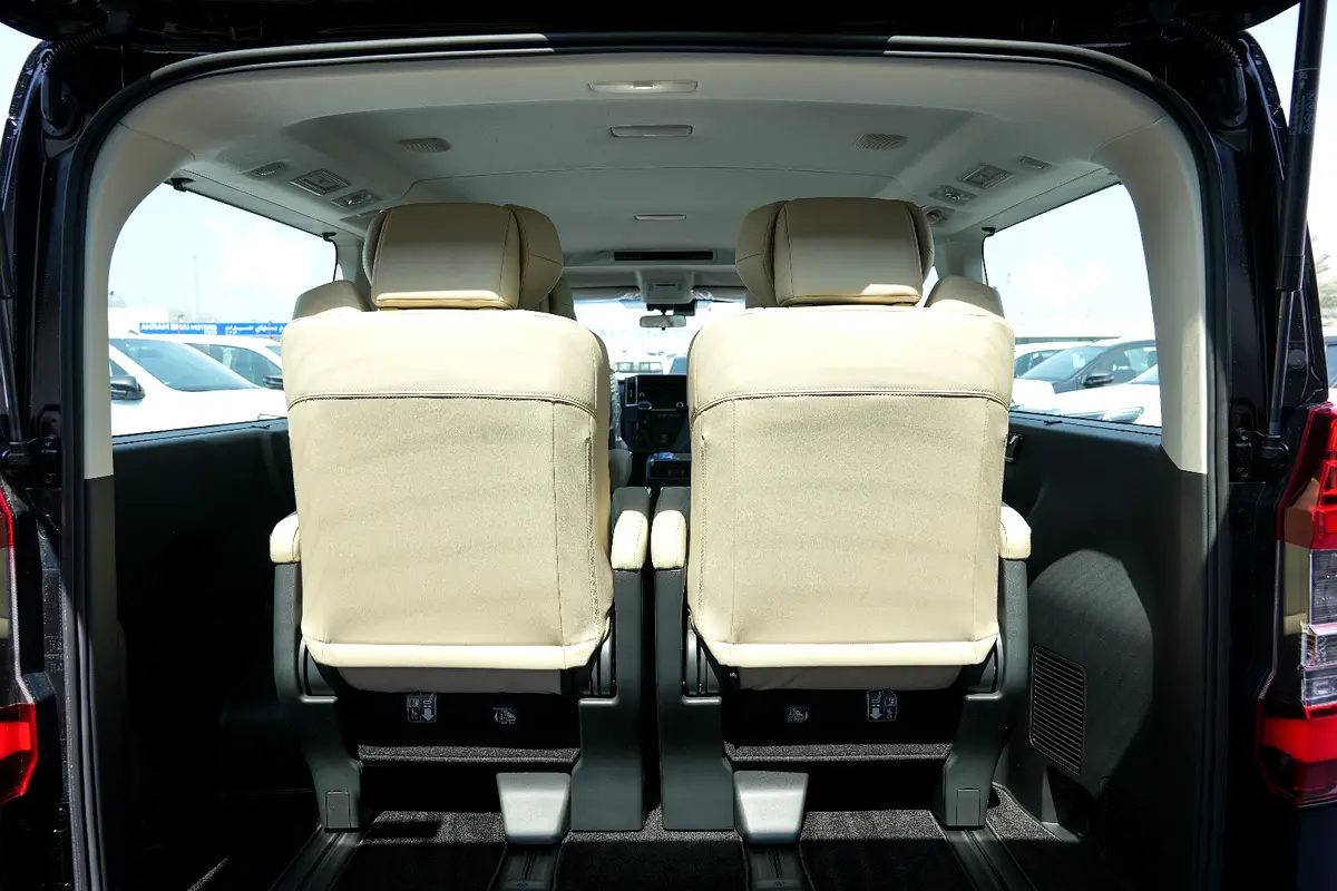 TOYOTA Granvia Premium 2026 - photo 8 - Import Émirats | International Cars