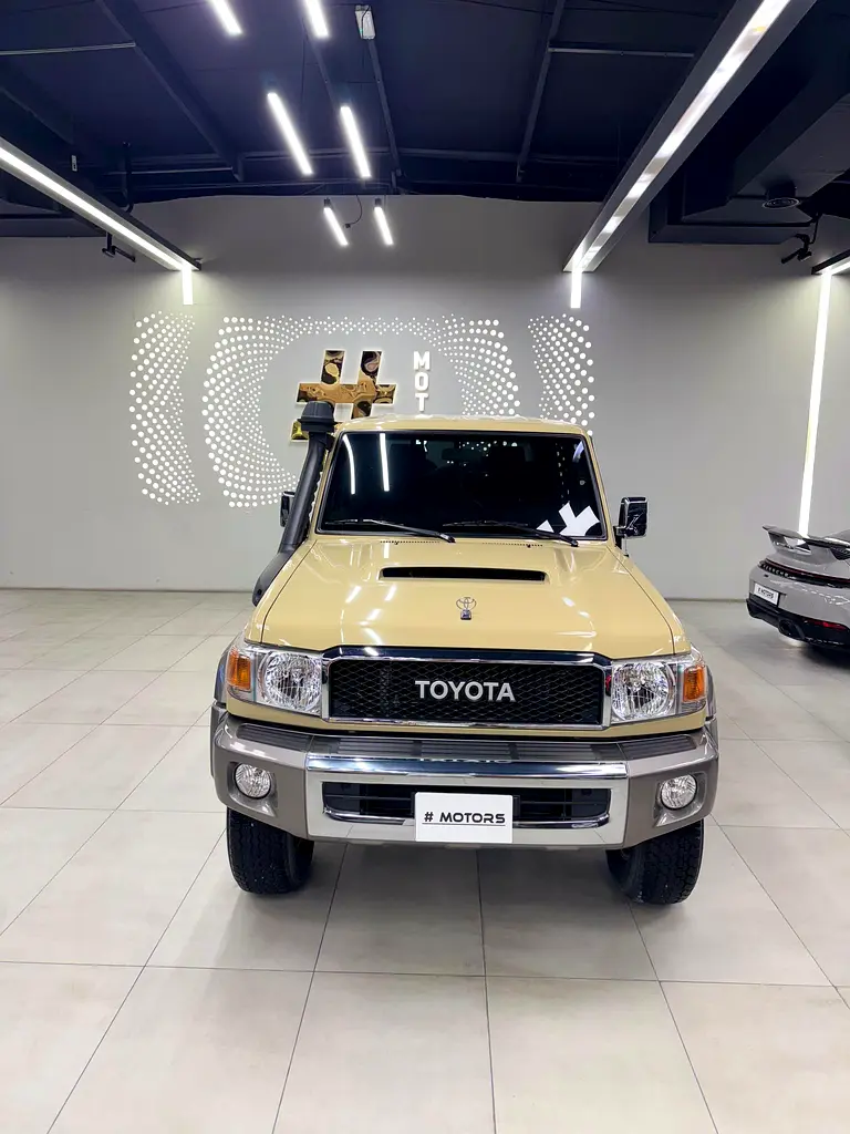 TOYOTA Land Cruiser 70 Other 2020 - photo 2 - Import Émirats | International Cars