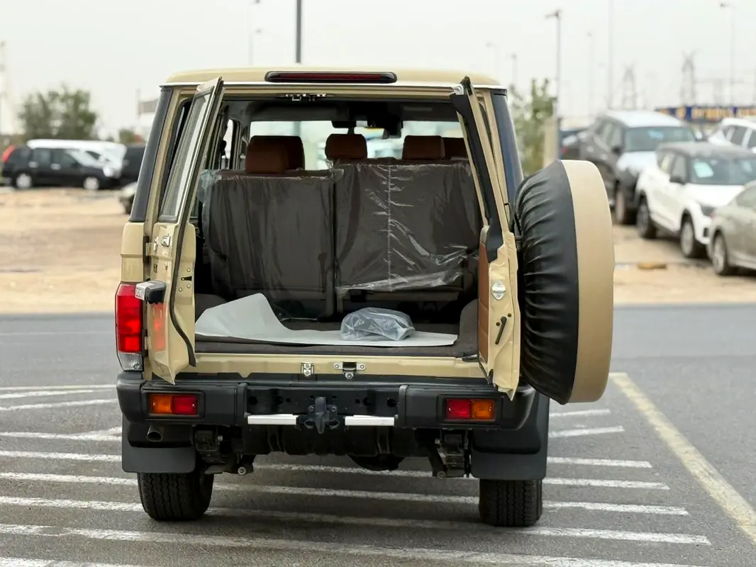 TOYOTA Land Cruiser 70 Other 2025 - photo 6 - Import Émirats | International Cars