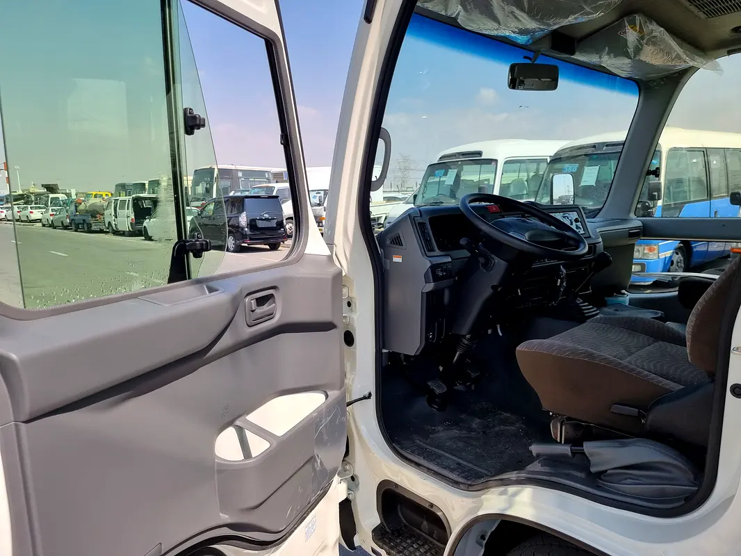 TOYOTA Coaster Other 2026 - photo 10 - Import Émirats | International Cars