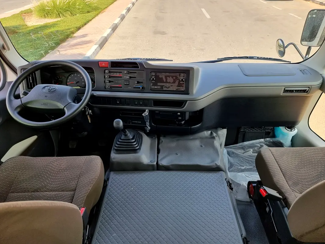 TOYOTA Coaster Other 2025 - photo 3 - Import Émirats | International Cars