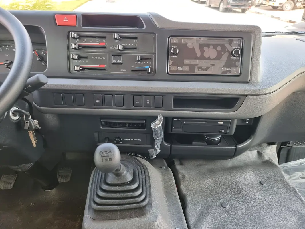 TOYOTA Coaster Other 2025 - photo 6 - Import Émirats | International Cars