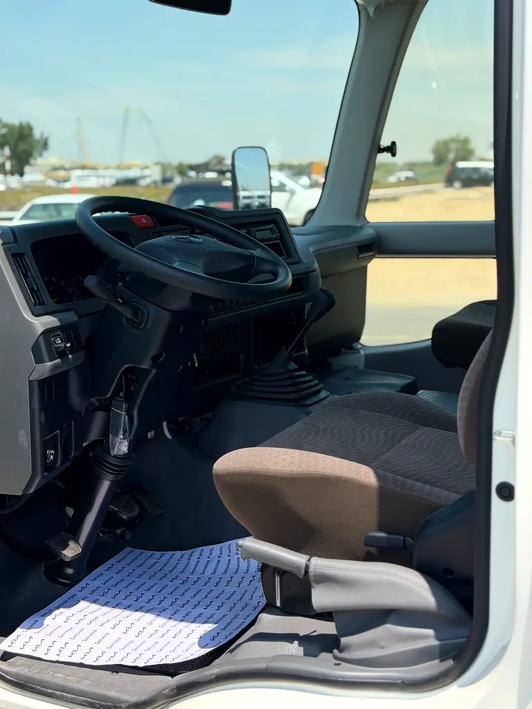 TOYOTA Coaster Other 2026 - photo 7 - Import Émirats | International Cars