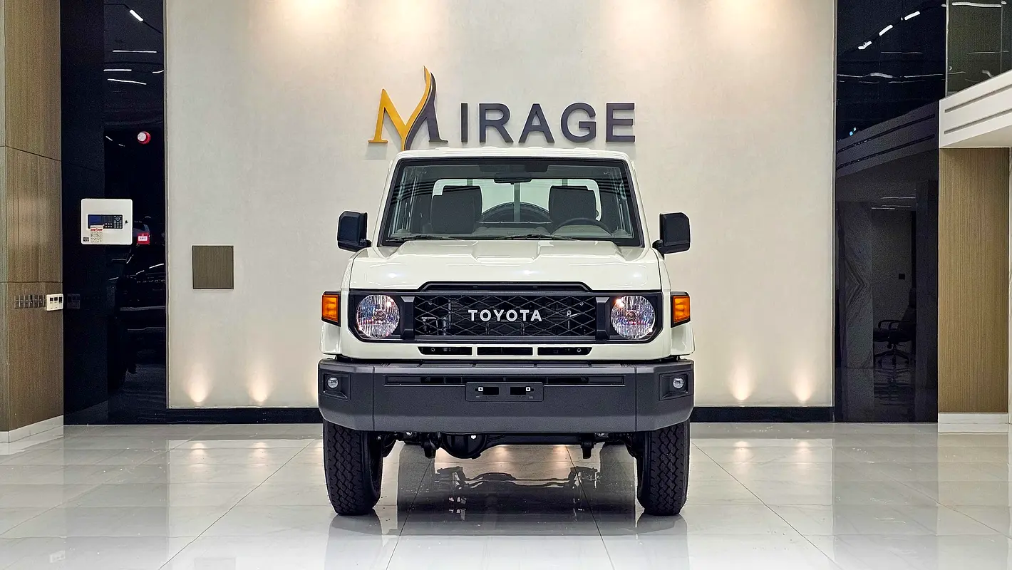 TOYOTA Land Cruiser 70 Series LC 79 Base 2025 - photo 12 - Import Émirats | International Cars